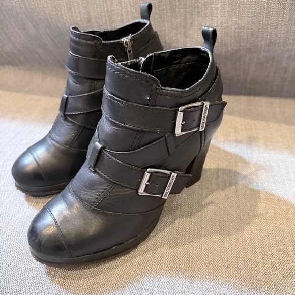 Harley-Davidson Shoes - Harley Davidson Black Leather Buckle‎ Ankle Boots Block Heel D84447 Womens 8.5